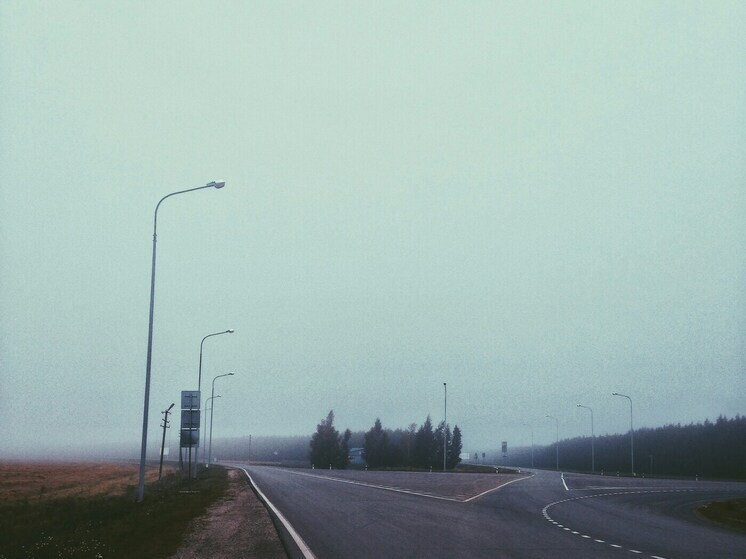 Семь человек погибли в ДТП с микроавтобусом в Калмыкии