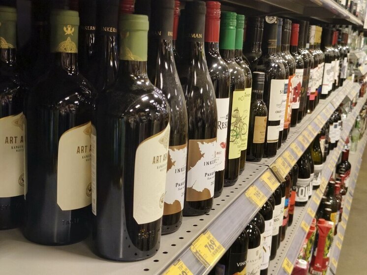 Украла телевизор у экс-свекрови ради выпивки жительница Хабаровского края