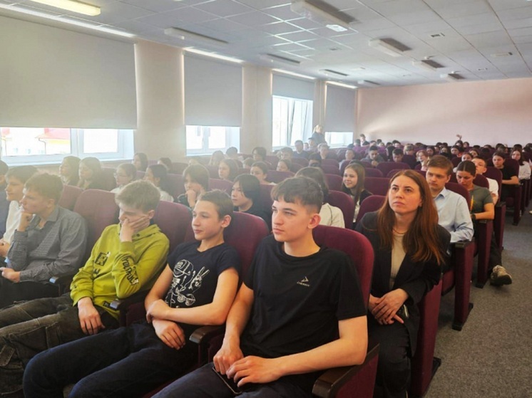 Со школьниками НАО поговорили на тему безопасности в летний период