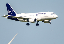 Рейс авиакомпании Lufthansa летел без пилота в течение 10 минут после того, как второй пилот потерял сознание, говорится в отчете