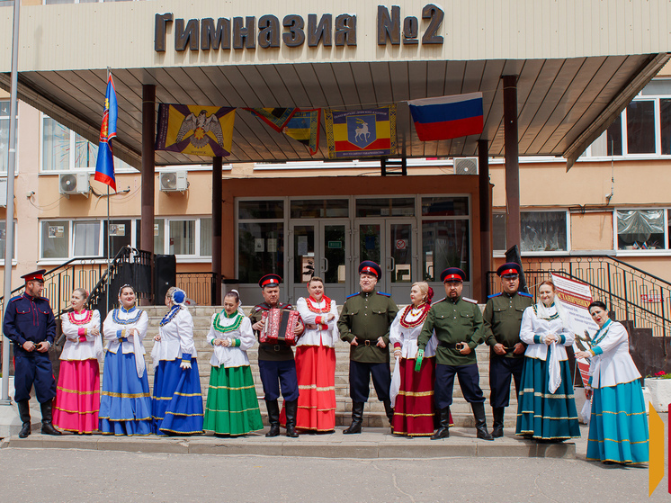Мероприятие проводится ежегодно с целью воспитания патриотизма, пропаганды физической активности и интереса молодежи к традициям казачества. В нынешнем году оно было посвящено памятной дате 80-й годовщине Победы в Великой Отечественной войне.