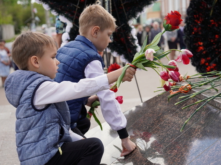 Акция «Венок славы» прошла в Острогожском районе