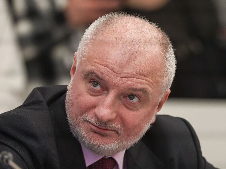 Сенатор Клишас не поддержал предложение депутата Толстого изменить Конституцию