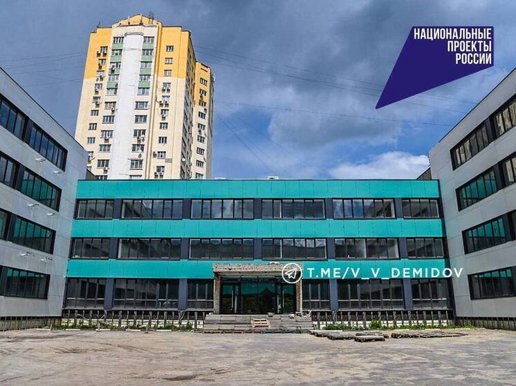 «Стройка кипит»: капремонт школы № 48 Белгорода завершен на 80 %