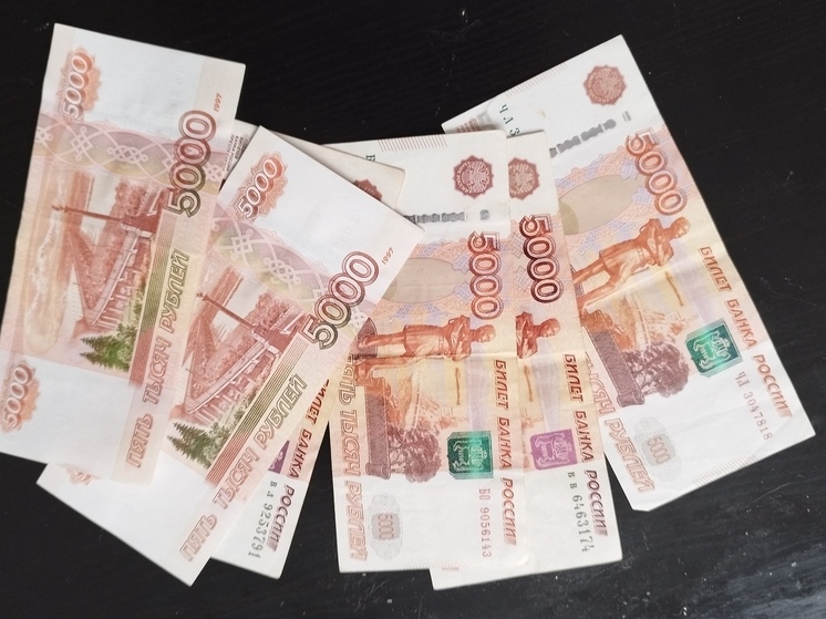 Родители подростка-дроппера вернули жительнице Черногорска 57 тысяч