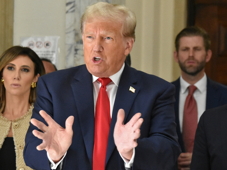 Трамп опроверг заявления об отдалении США от переговоров по Украине