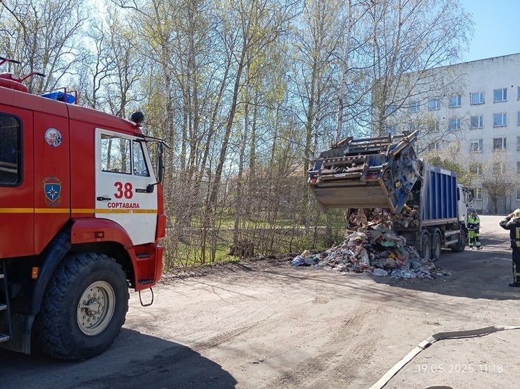 В Сортавале загорелся мусоровоз