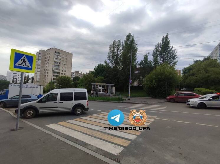 15-летняя школьница попала под колеса машины в Уфе