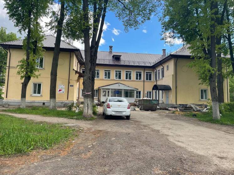  В Узловой проходит капитальный ремонт детской поликлиники