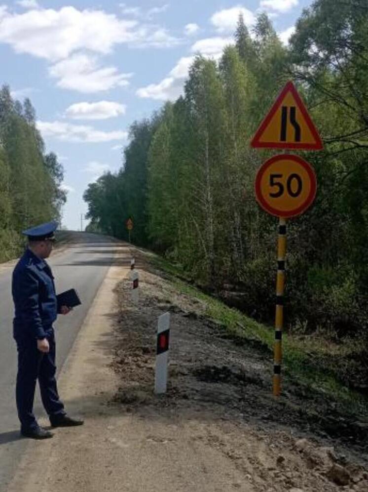 В Лопатинском районе прокуратура добилась установки предупреждающих знаков на ремонтируемой дороге