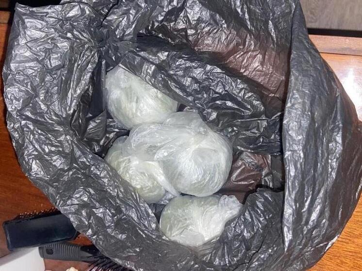Полиция при поддержке спецназа задержала рязанца за хранение марихуаны