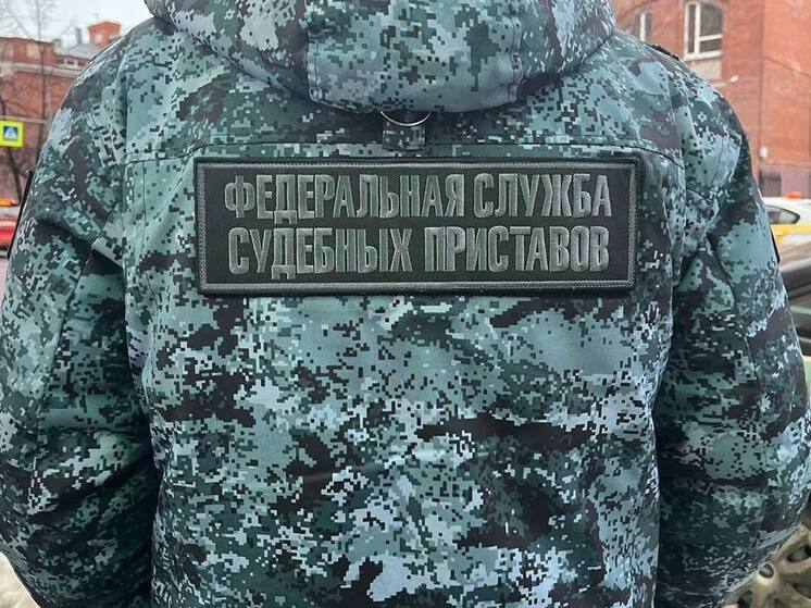 Судебные приставы взыскали 200 тысяч рублей с компаний в Гатчинском районе