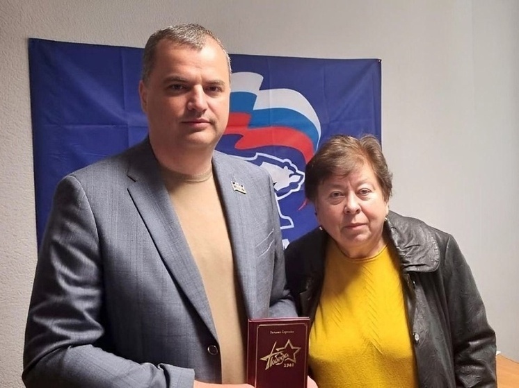 Алексей Косач поддержал издание поэтического сборника о героях прошлого и настоящего