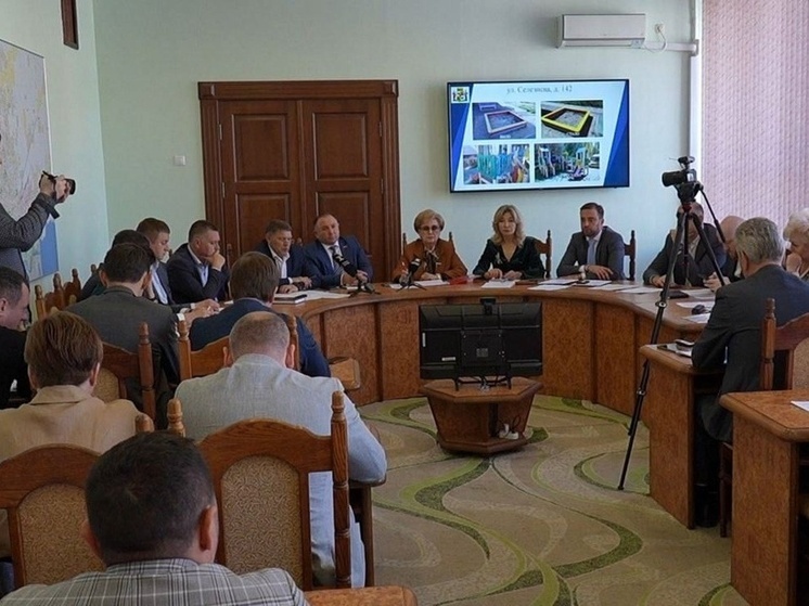 В Краснодаре депутаты обсудили подготовку дворов и спортивной инфраструктуры