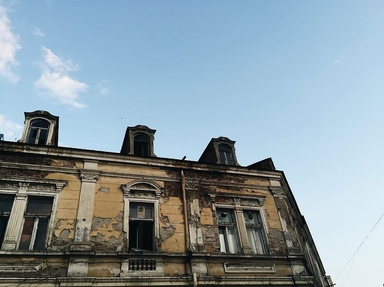 Более семидесяти объектов восстановят в историческом цeнтре Мариуполя