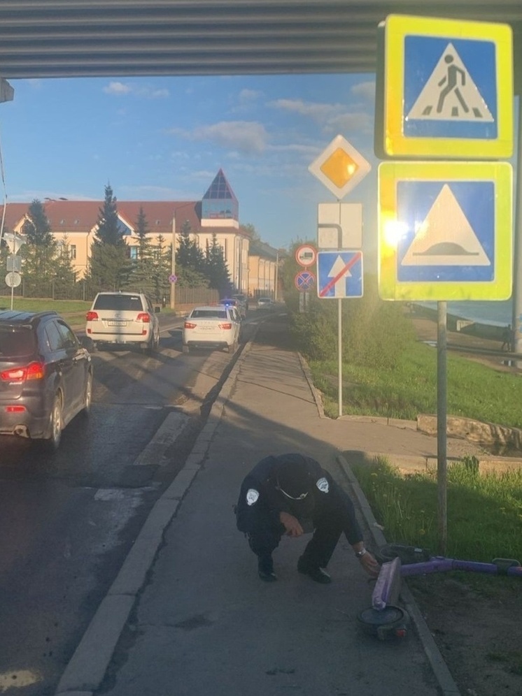 В Костроме разбился подросток на электросамокате