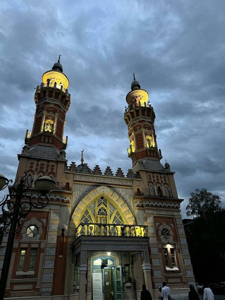 В Нальчике проходят траурные мероприятия в честь Дня памяти адыгов