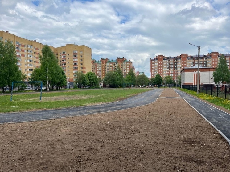 В Медведево по проекту ФКГС строится стадион у школы