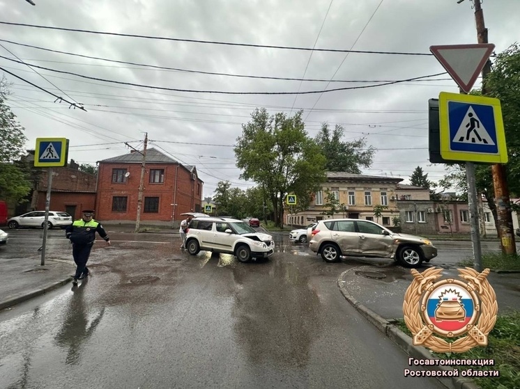 В ДТП в Роствое травмы получила 10-летняя школьница