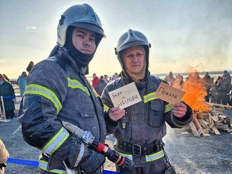 Ямальцы сожгли беды и невзгоды на костре в честь праздника ледохода в Салехарде