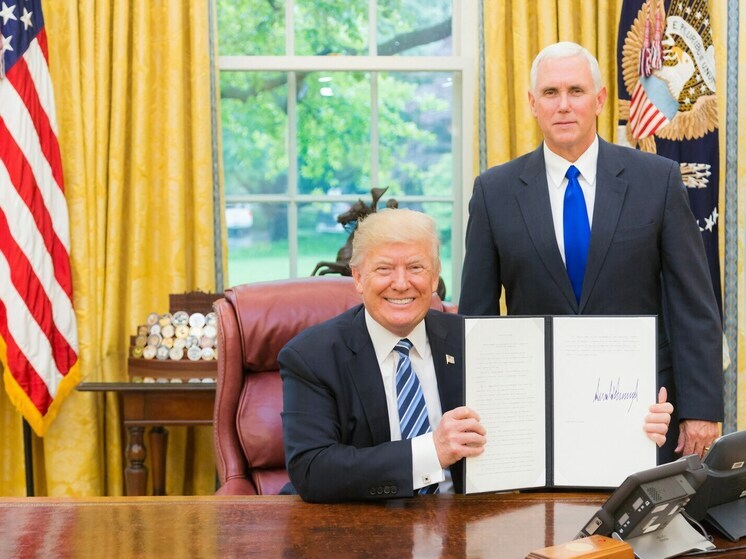 Corrier: Трамп удовлетворен планом ЕС продолжать жесткую политику в отношении РФ