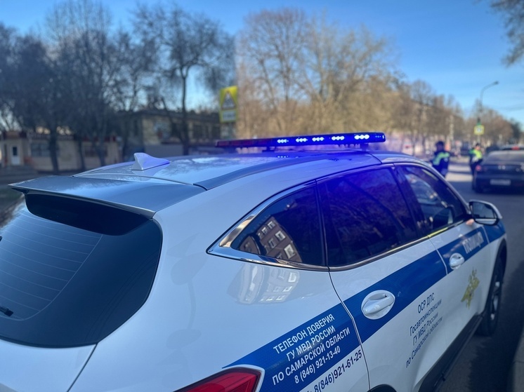 В Самаре 15-летняя пассажир ВАЗа попала в больницу после ДТП с Toyota Camry