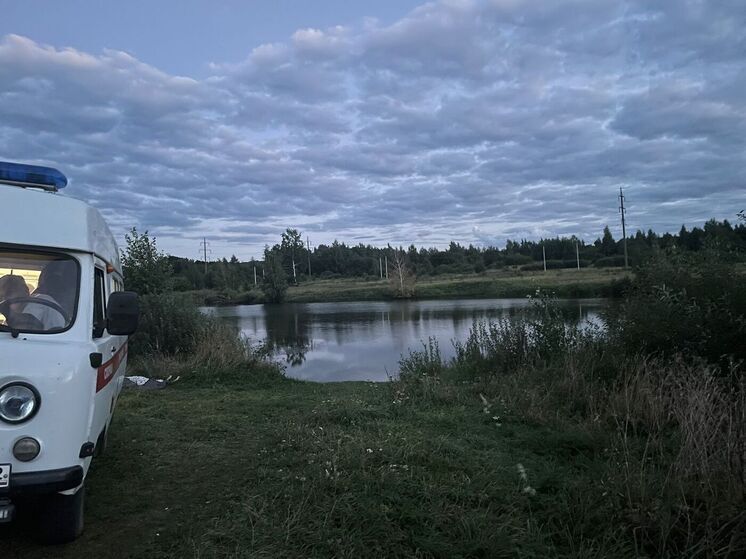Труп мужчины подняли из реки в Рязанской области