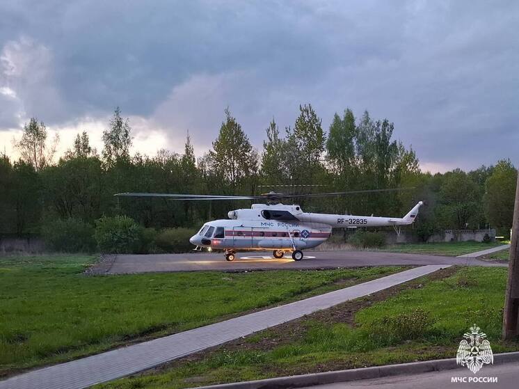 В ОКБ Твери на санитарном вертолете доставили двух человек