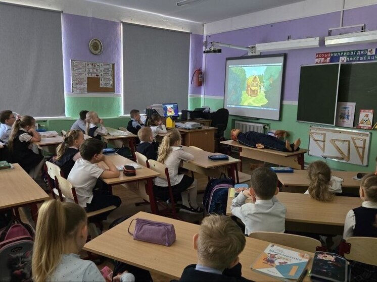 Энергетики «Россети Центр» проводят «Неделю электробезопасности» для школьников Тверской области