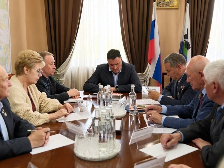 Встречу с руководством «Содружества воинов-сибиряков» провёл мэр Иркутска