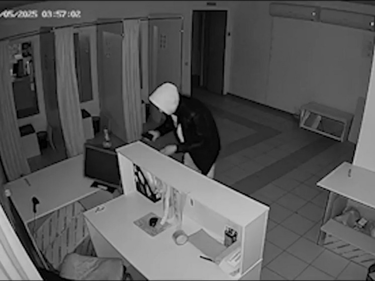 В Балакове украденное из пункта выдачи заказов выбросили на свалку