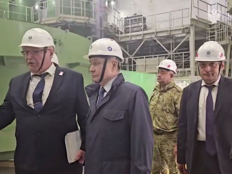 «МК в Черноземье» уже неоднократно сообщал о том, что Курскую область в рамках рабочей поездки посетил президент России Владимир Путин