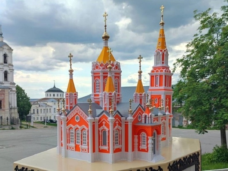 У Вознесенского собора в центре Касимова установили макет храма