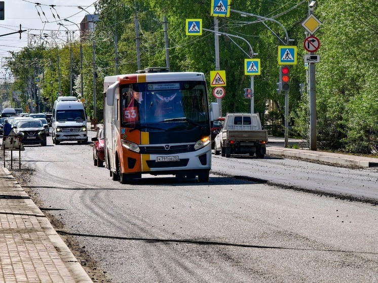 Томичей начали штрафовать за парковку на газоне через автоматическую систему