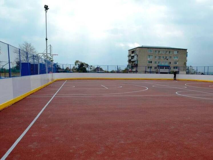 В Тавричанке 12-летний мальчик до смерти надышался газом и умер в овраге под школьным стадионом