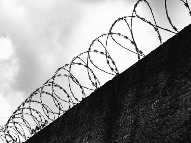 Житель Горно-Алтайска получил восемь лет колонии за захват заложника и хранение наркотиков