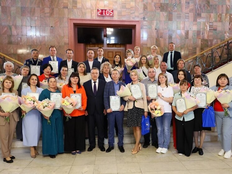 В День территориального общественного самоуправления губернатор Иркутской области встретился с лидерами регионального конкурса лучших проектов ТОС