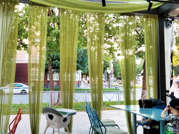 ВТБ: россияне увеличили траты на майских праздниках на 60%