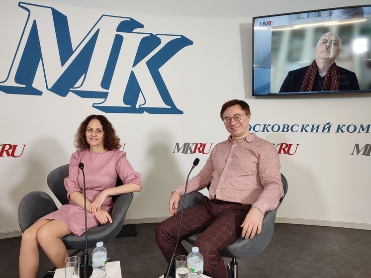 "Если отнять гаджеты, возникнет синдром хикикомори": эксперты в студии "МК" обсудили летние каникулы и занятия школьников
