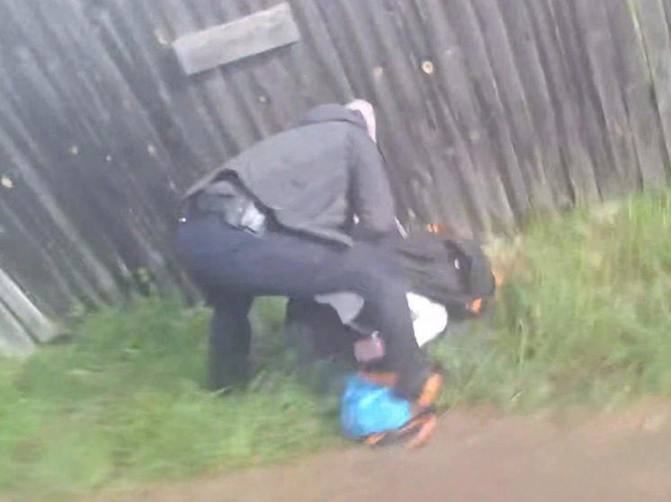 Появилось видео задержания подростков, готовивших теракт перед Днем Победы в Тверской области