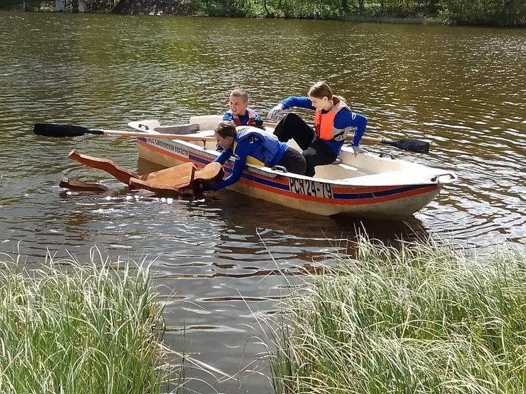 Юные смоленские спасатели показали свои навыки в “Школе безопасности”