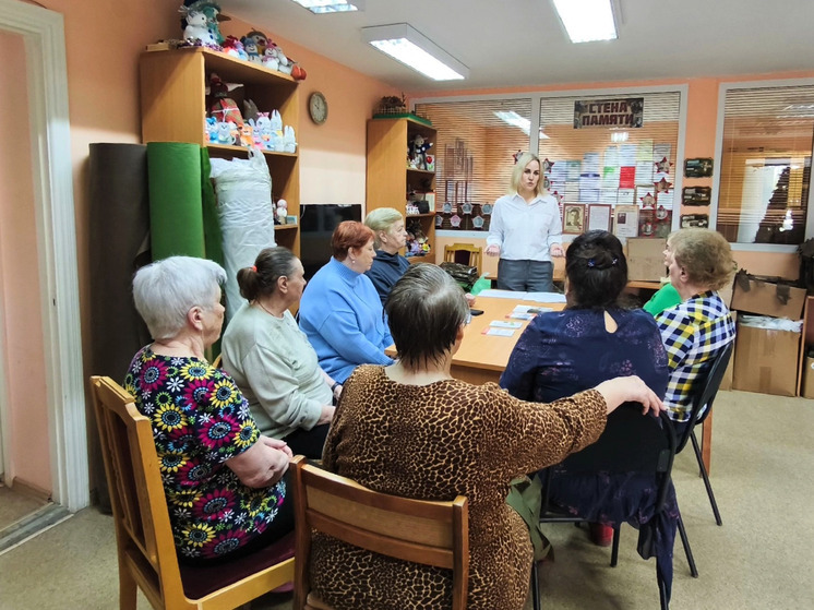 «ЭнергосбыТ Плюс» провёл урок цифровой грамотности для старшего поколения