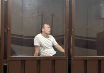 В Барнауле продолжается громкий процесс над бывшим директором компании «Синегорье» (связана с турбазой  «Империя Туризма») Артемом Бакуровым, которого обвиняют в убийстве конкурента