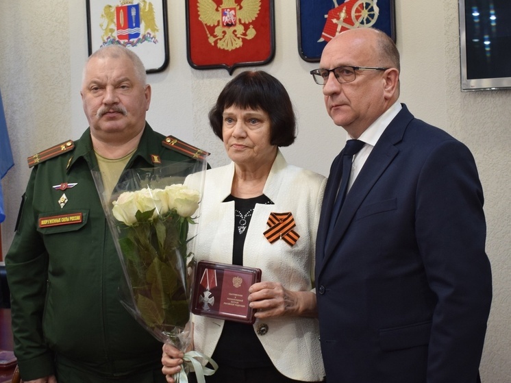 В Иванове семьям погибших Героев СВО вручили государственные награ-ды