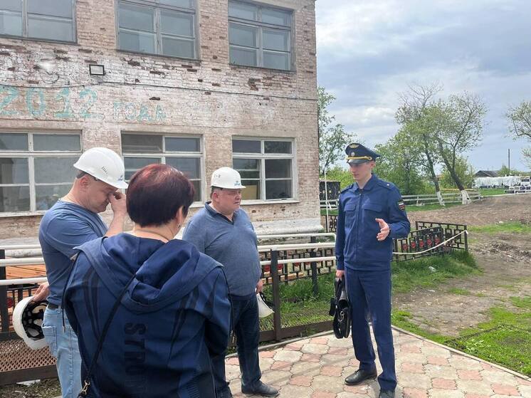 В Омской области подрядчика предупредили из-за срыва сроков ремонта школы