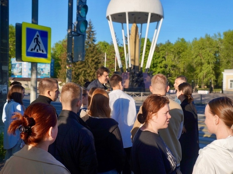 Курсанты из трёх регионов познакомились с героическим прошлым Пскова