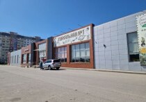 Скандал разразился в городе Волжском. О дискриминации со стороны владельца одной из точек общепита рассказал местный житель, байкер Илья Вавилов