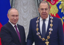 Орден Святого апостола Андрея Первозванного занимает особое место в российской наградной системе как старейшая и самая престижная государственная награда