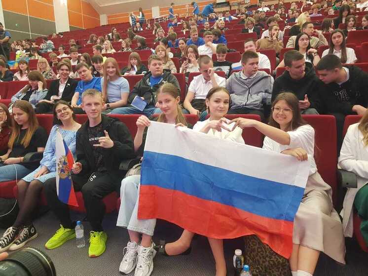 «Мне жаль современных школьников»: Мизулина раскритиковала систему ВПР на встрече с молодежью Краснодара