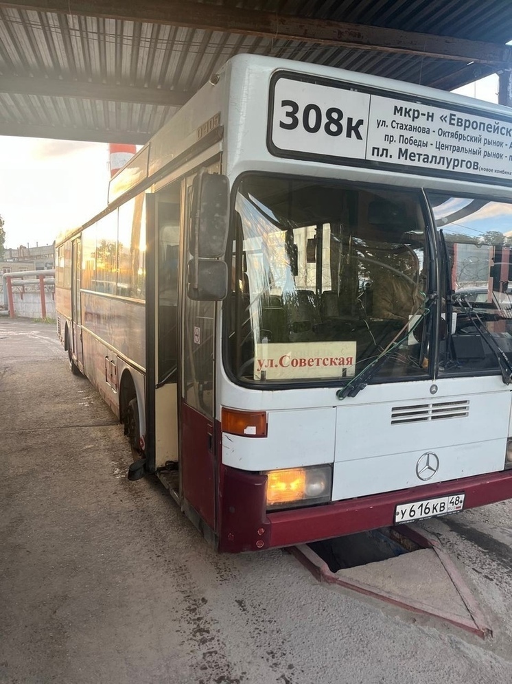 Проверка санитарного состояния автобусов в Липецке: перевозчикам дали 10 дней
